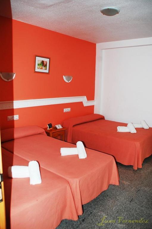 Hostal Mary Tere サロブレーニャ エクステリア 写真